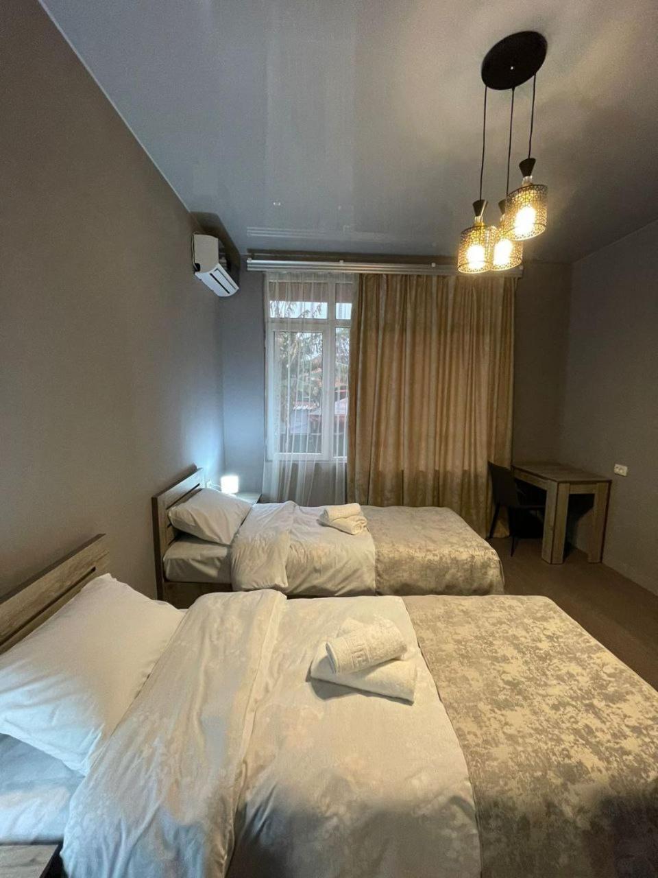 Hotel Lumi Zugdidi Buitenkant foto
