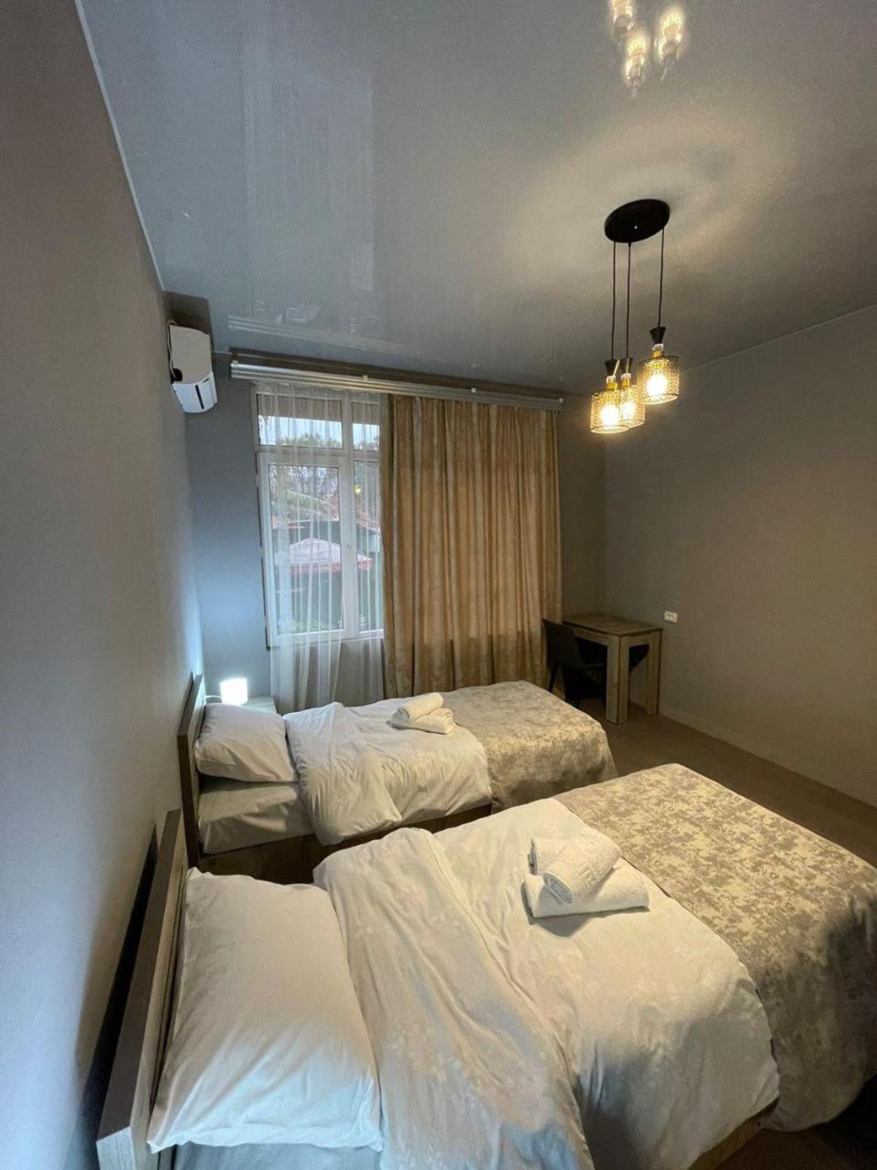 Hotel Lumi Zugdidi Buitenkant foto